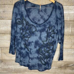 Free People large blue boho tie dye long sleeve flowy top